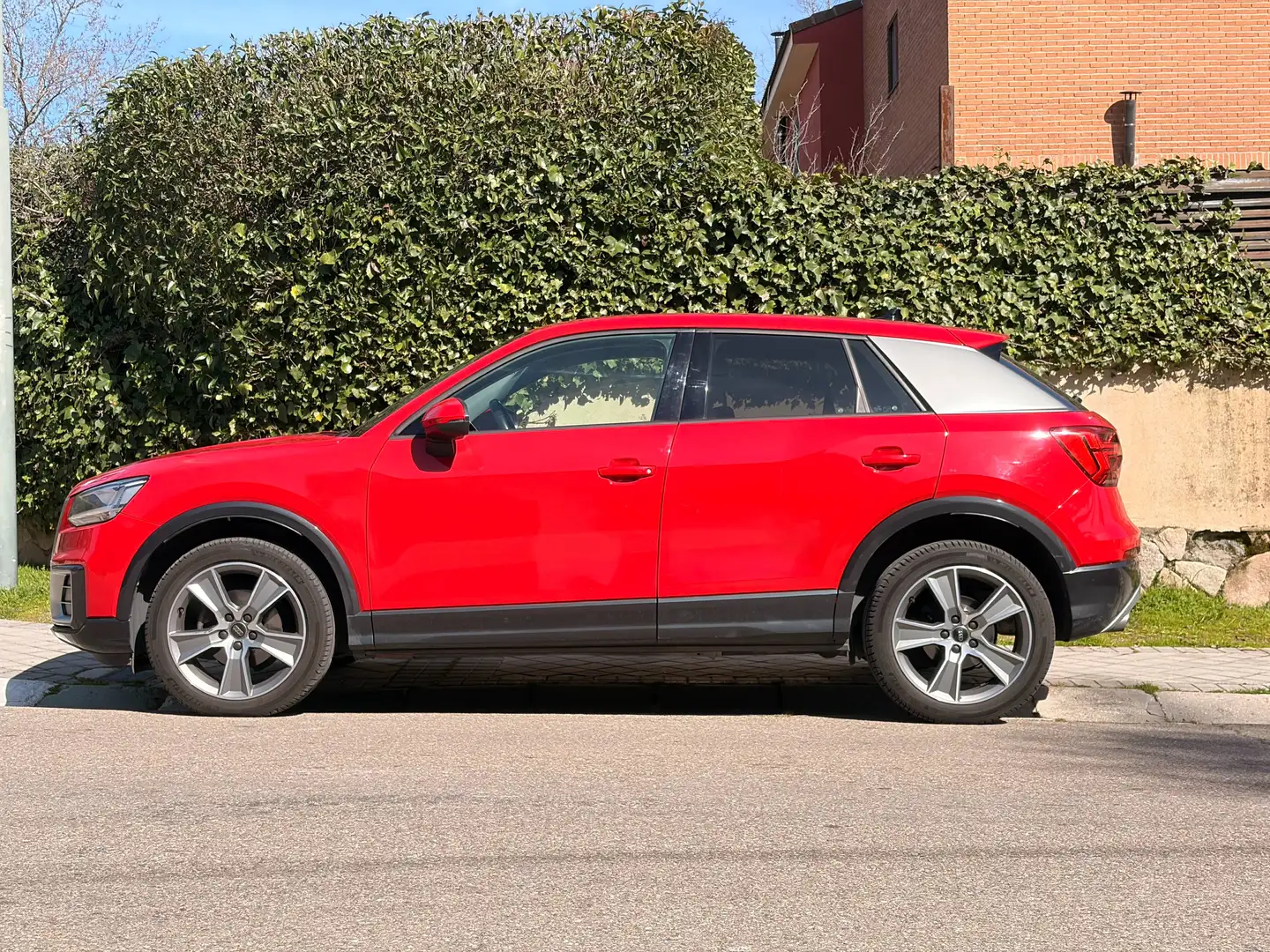 Audi Q2 Q2 30 TDI Design 85kW Design Rojo - 2