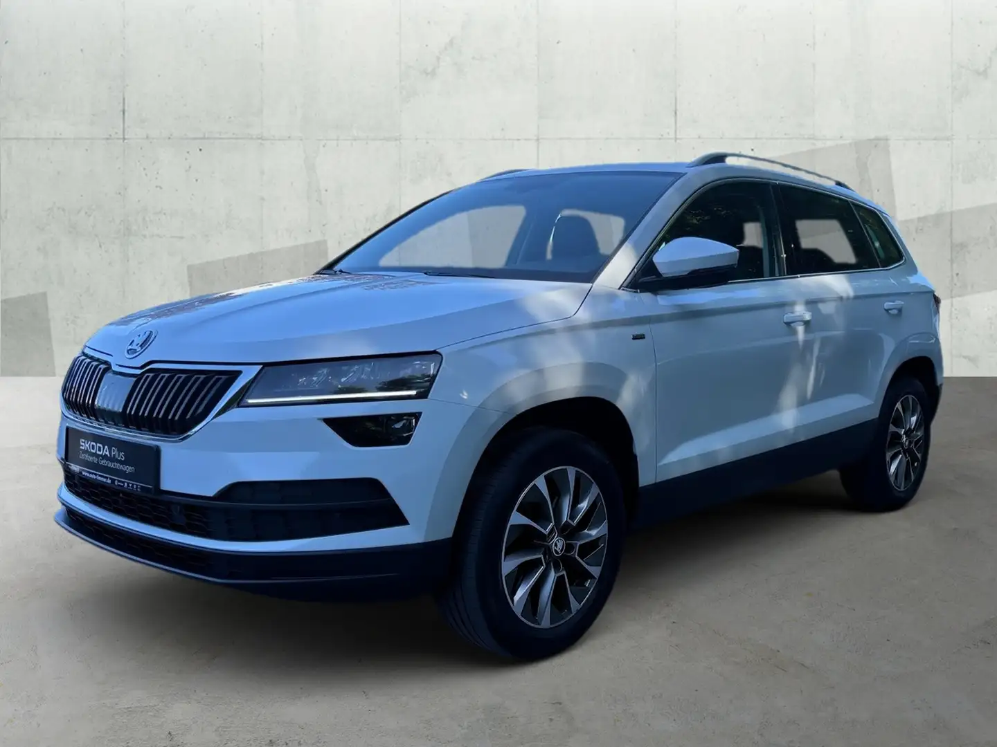 Skoda Karoq 2.0 TDI DSG 4x4 CLEVER *AHK *PANO *RKAM *LED *NAV Weiß - 2
