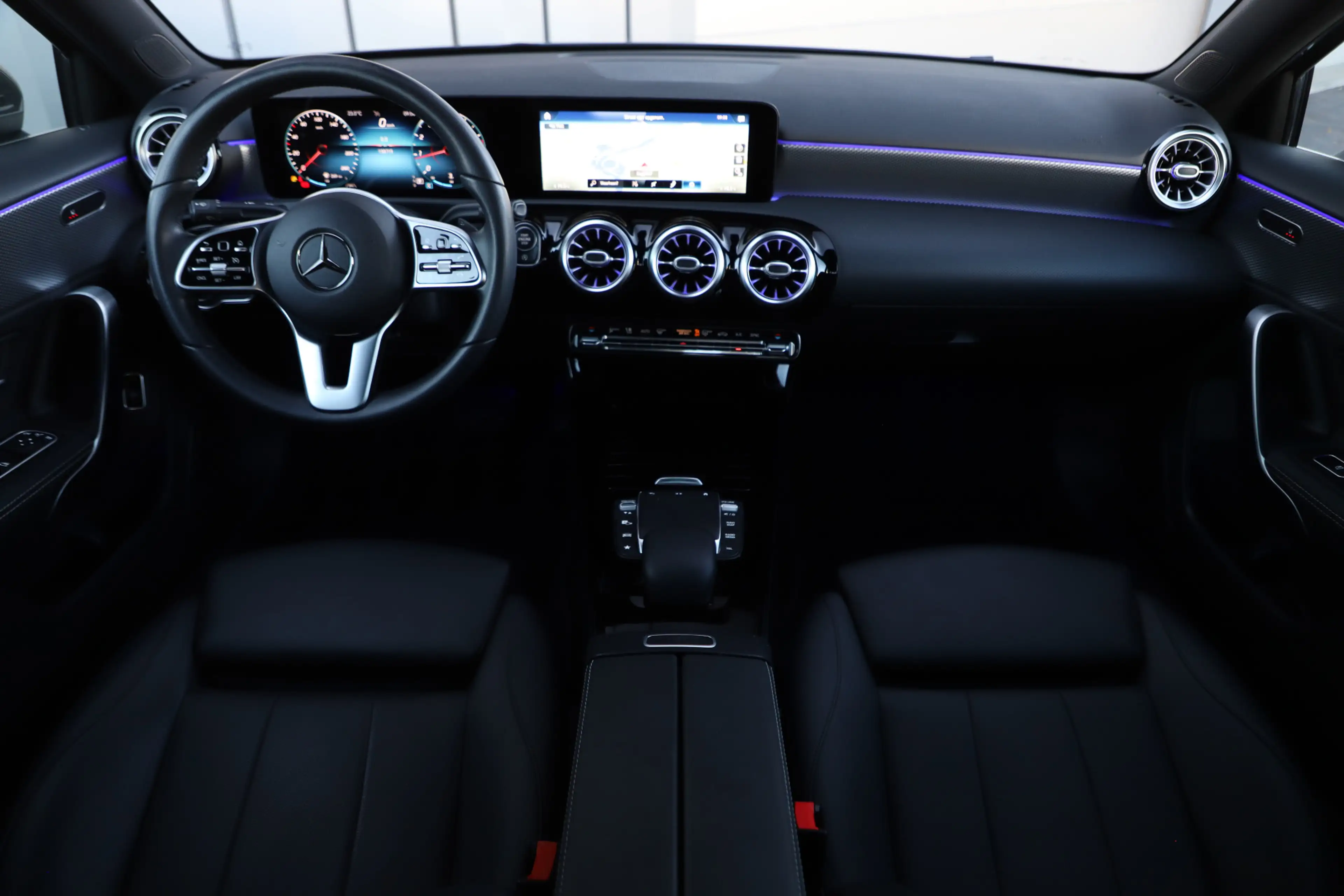 Mercedes-Benz A 180 Business Solution Luxury | 136PK | Sfeerverlichtin — photo 4