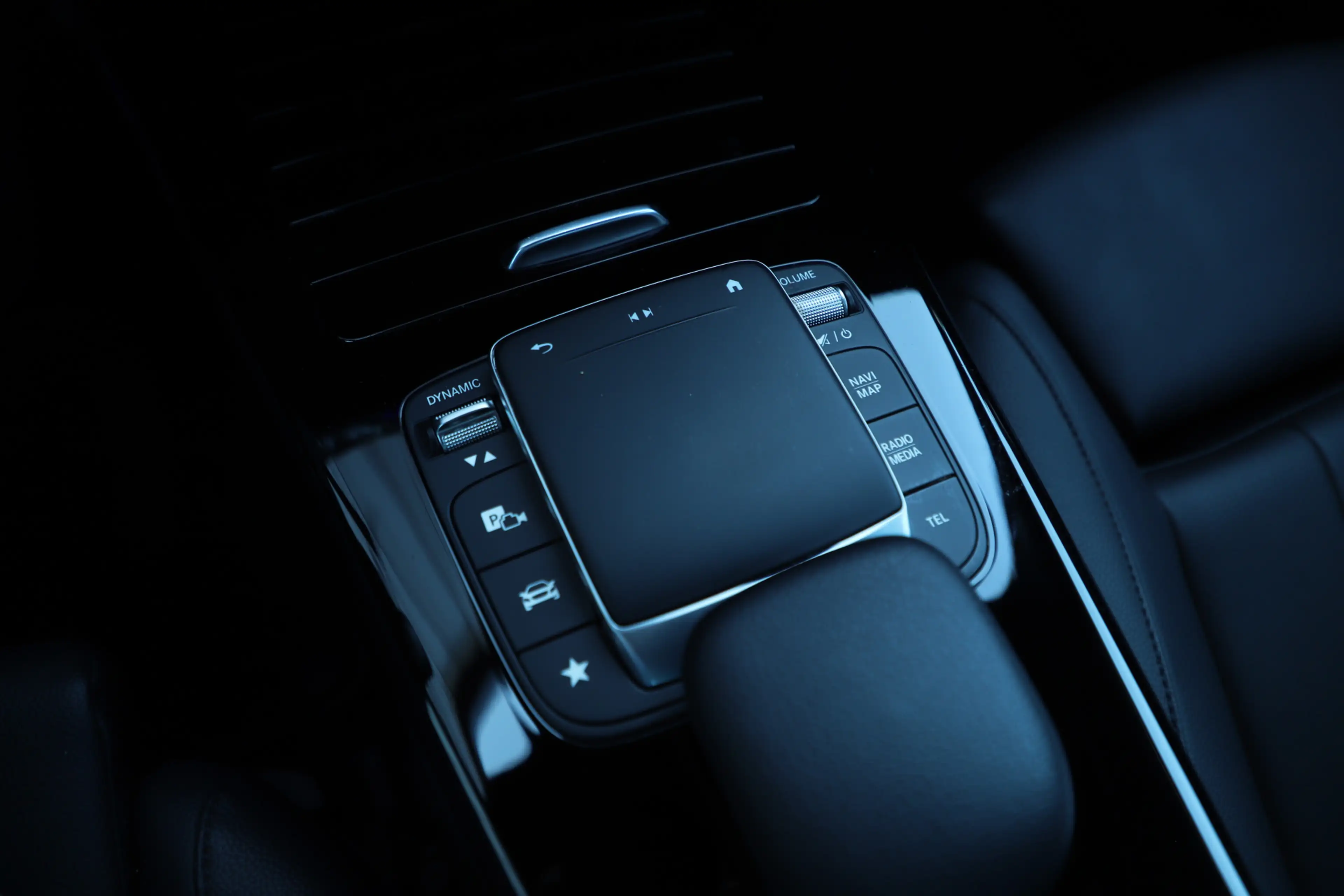 Mercedes-Benz A 180 Business Solution Luxury | 136PK | Sfeerverlichtin — photo 25