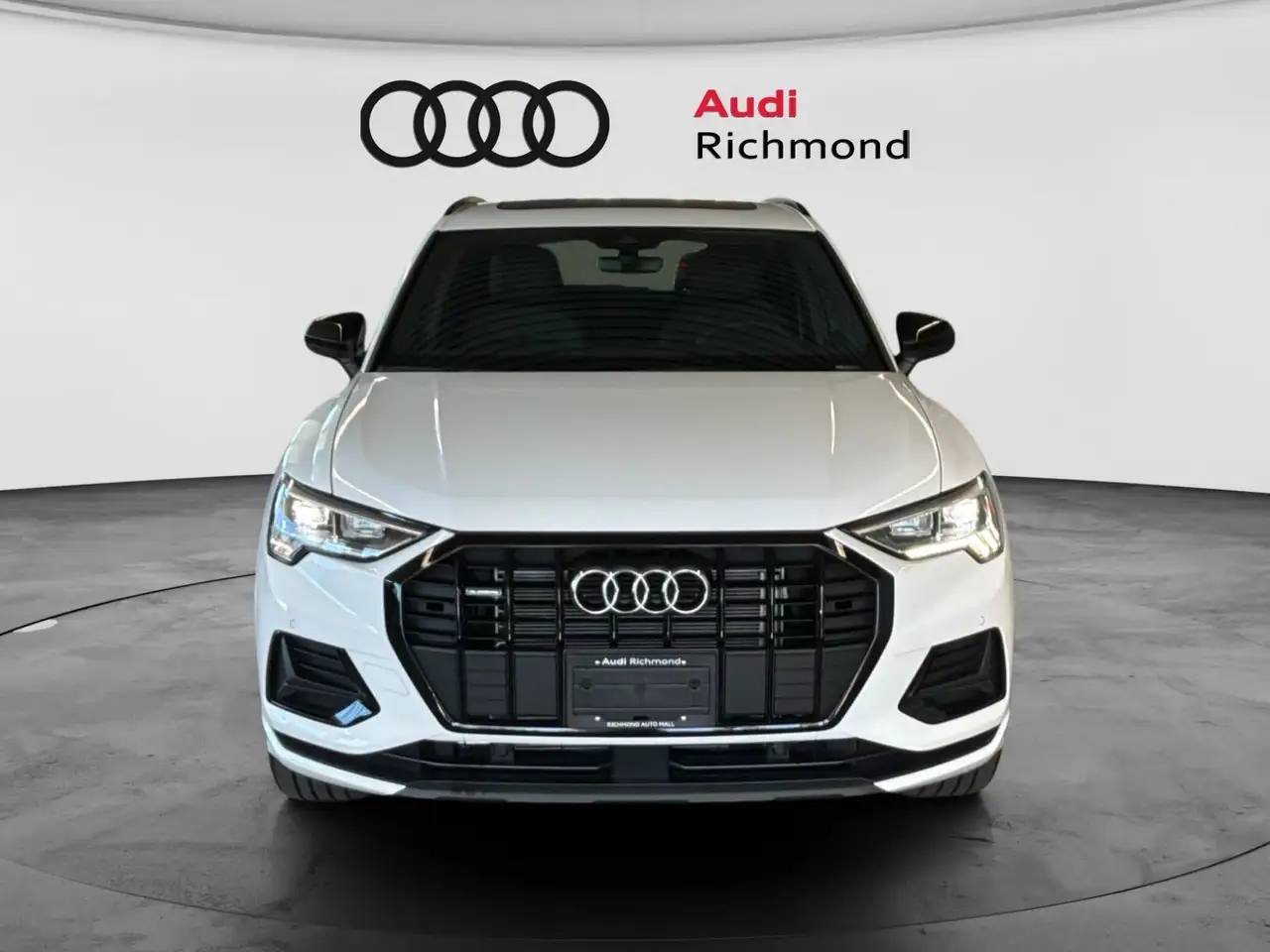 Audi Q3 снимка Audi Q3