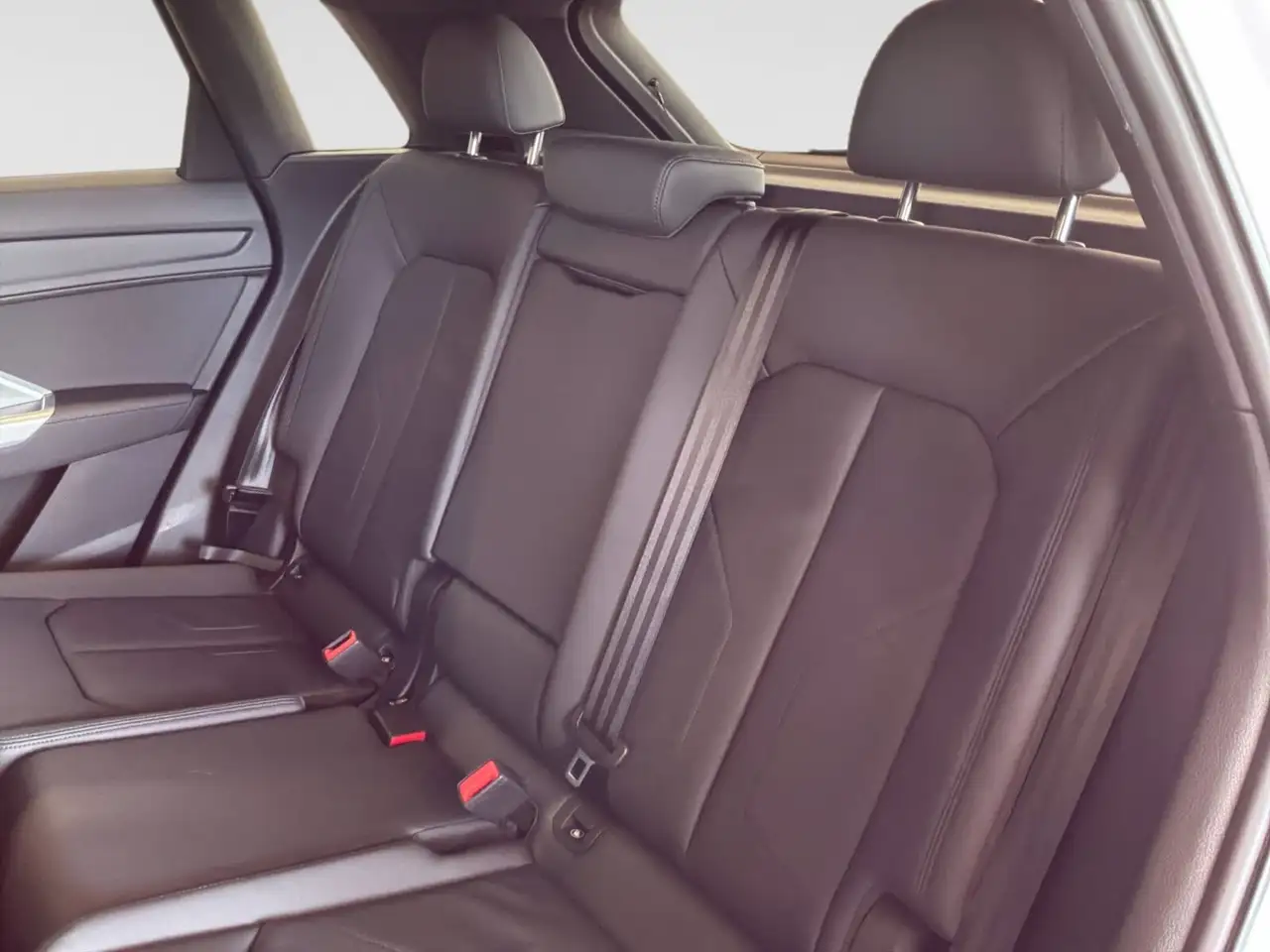 Audi Q3 снимка Audi Q3