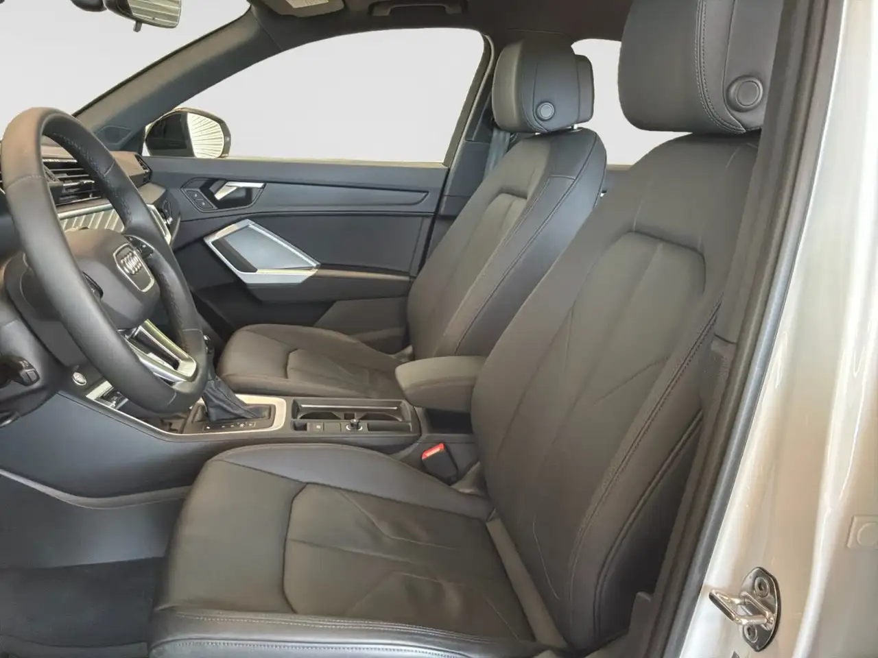 Audi Q3 снимка Audi Q3