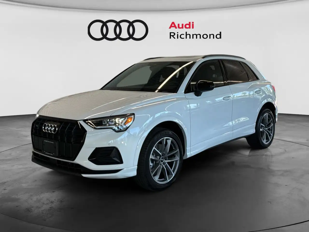 Audi Q3 снимка Audi Q3