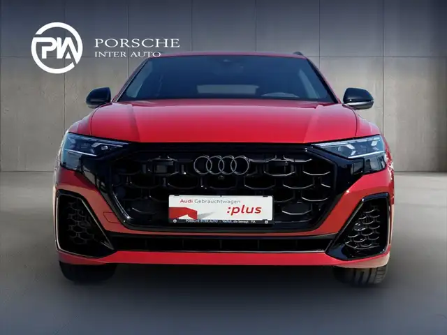 Audi Q8 view 2