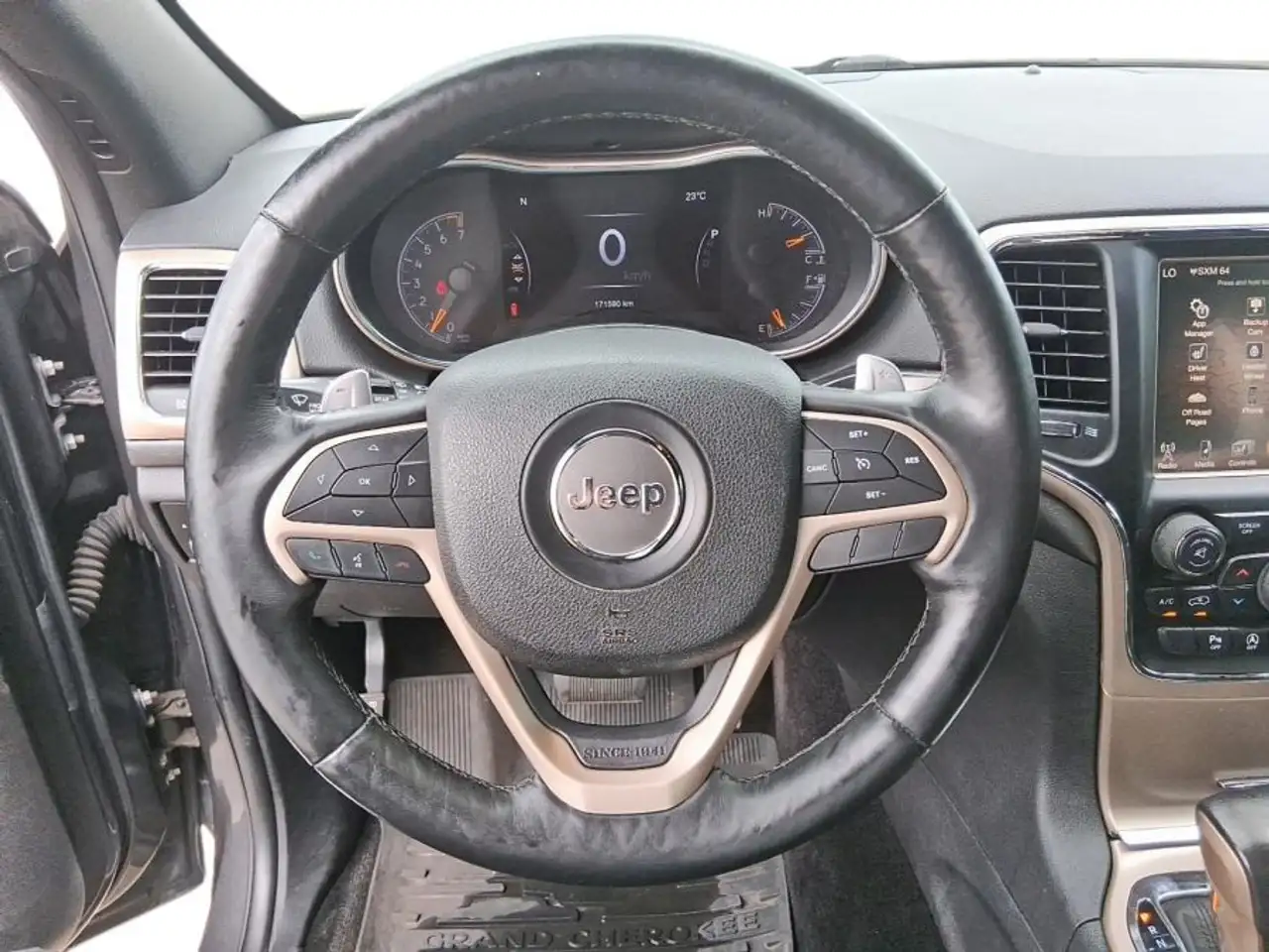 Jeep Grand Cherokee снимка Jeep Grand Cherokee
