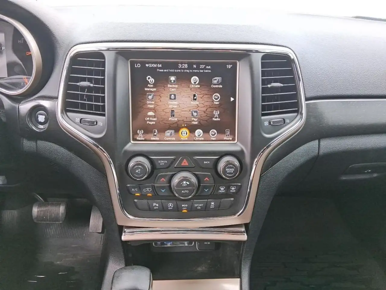 Jeep Grand Cherokee снимка Jeep Grand Cherokee
