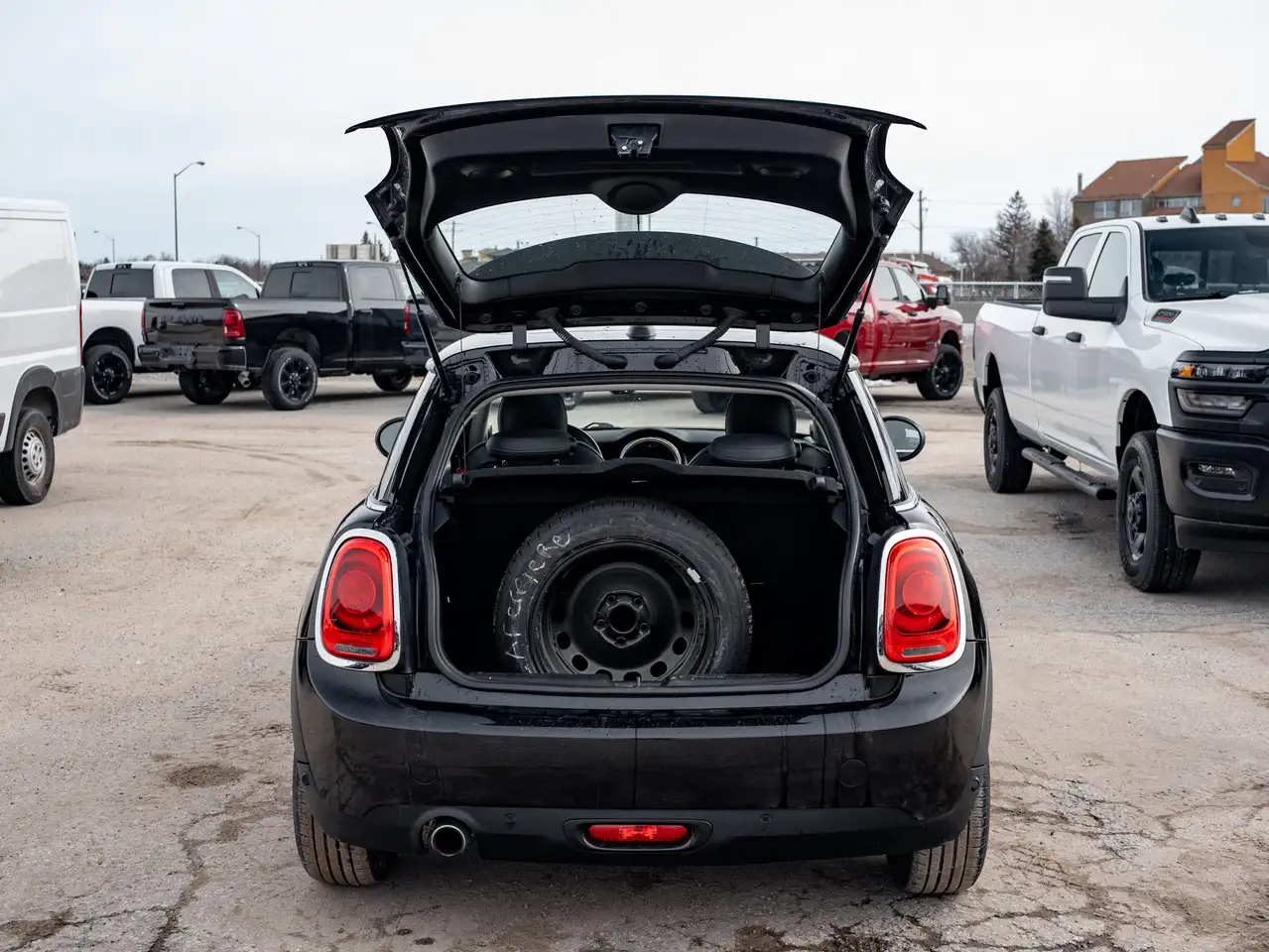 MINI 3 Door снимка MINI 3 Door