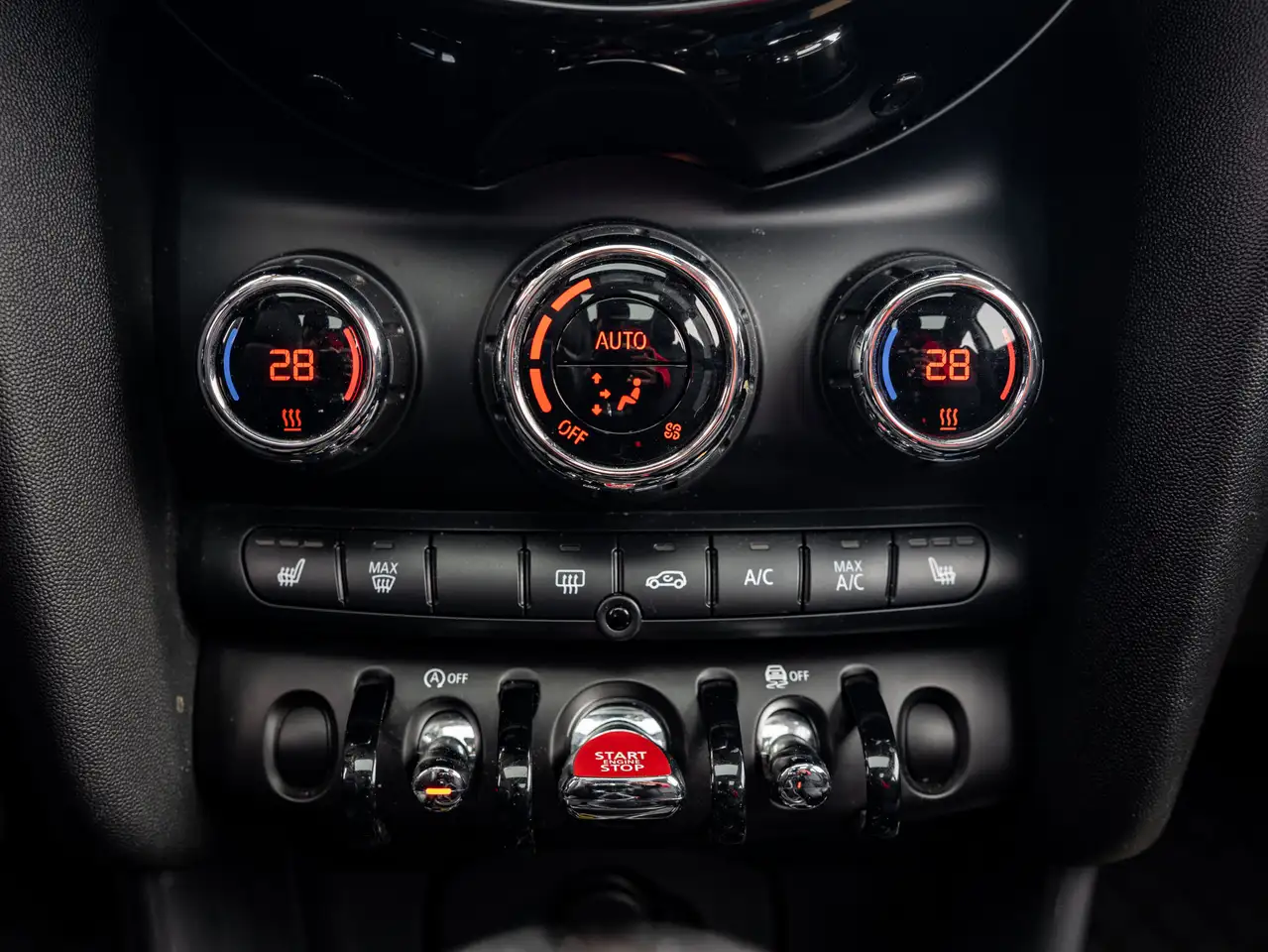 MINI 3 Door снимка MINI 3 Door