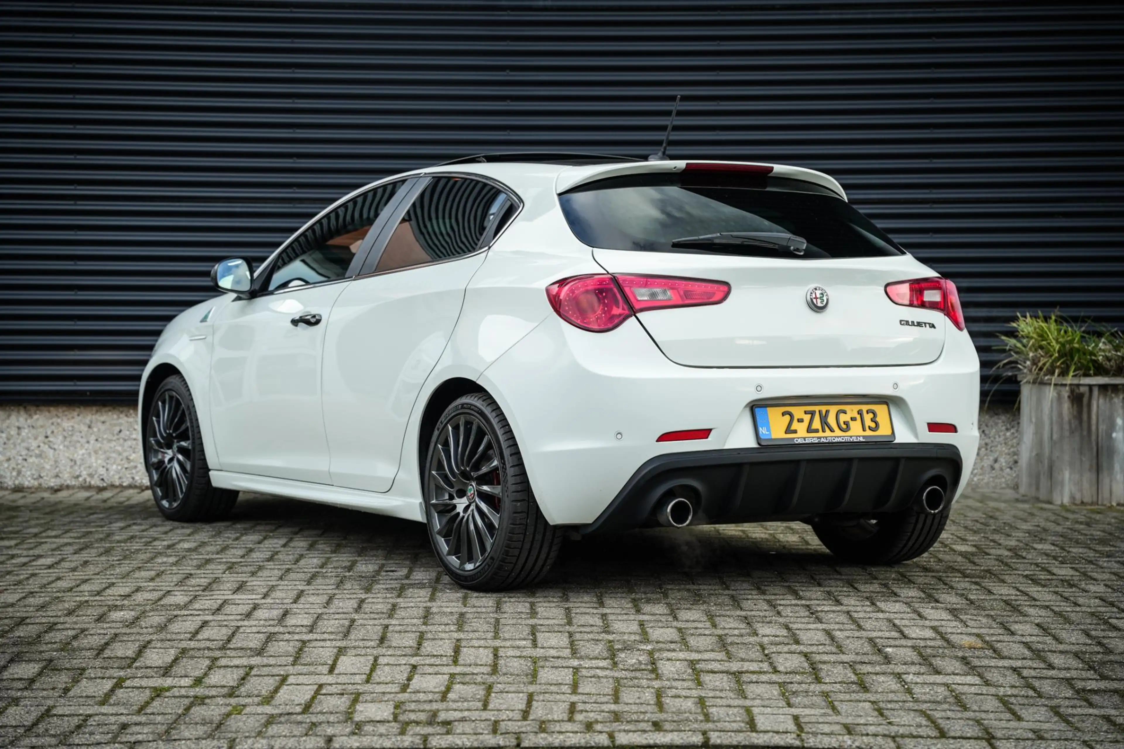 Alfa Romeo Giulietta 1.750 Turbo Veloce | Org. NL-Auto! | Panoramadak | — photo 7