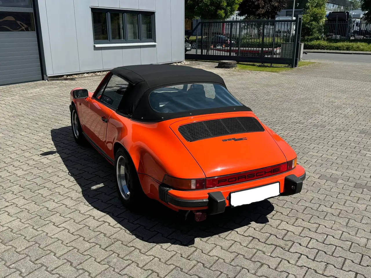 Porsche 911 3.0 SC Cabriolet, foto 9