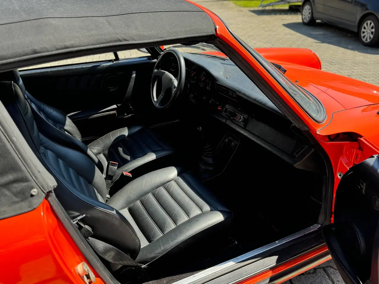 Porsche 911 3.0 SC Cabriolet, foto 5