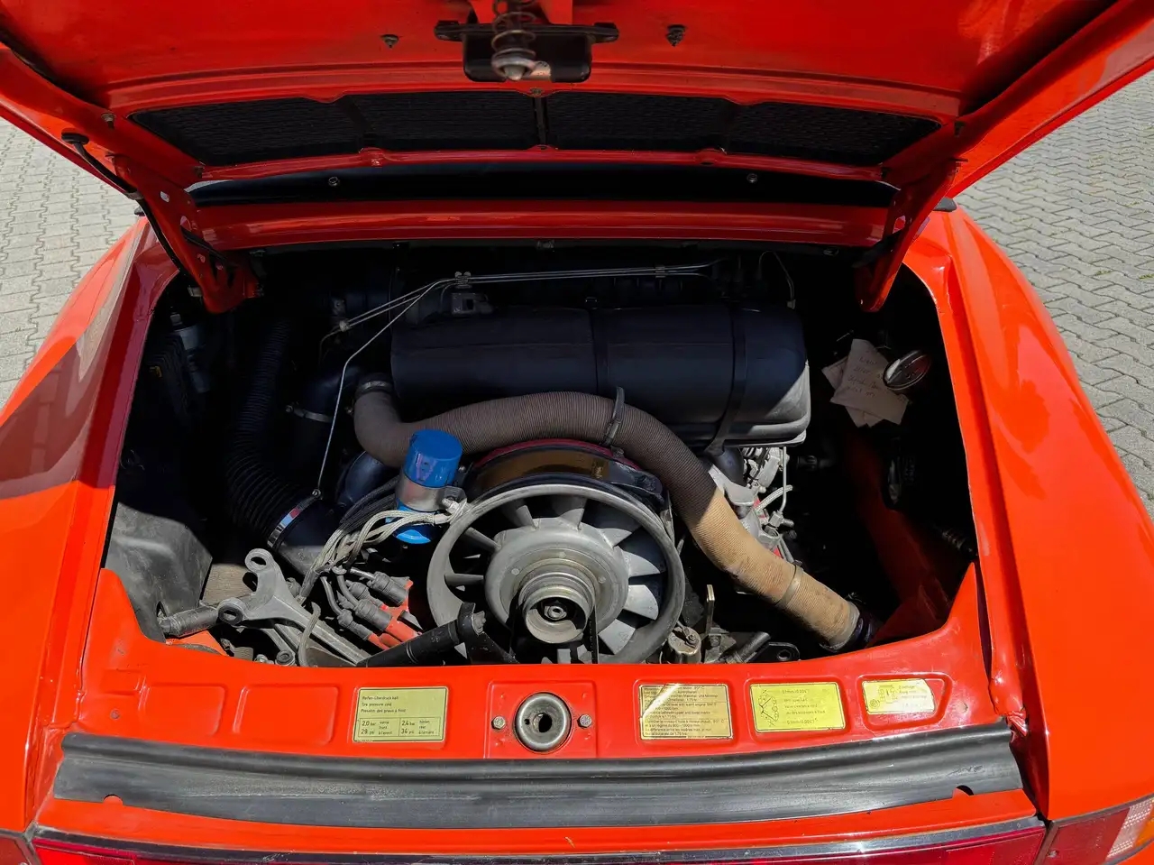 Porsche 911 3.0 SC Cabriolet, foto 10