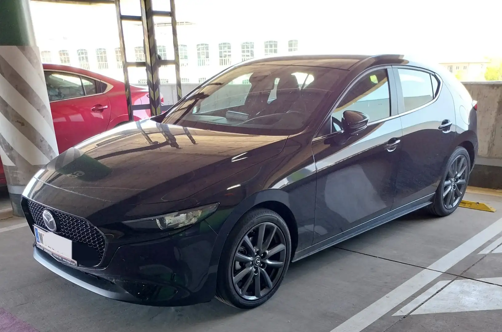 Mazda 3 e-Skyactiv-G150 Exclusive-Line Aut. Schwarz - 1