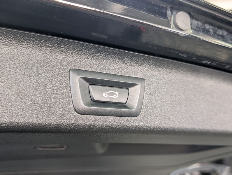 BMW 520 d M Sport MHEV LEDER HUD AMBI LED APP 4xSHZ — photo 15