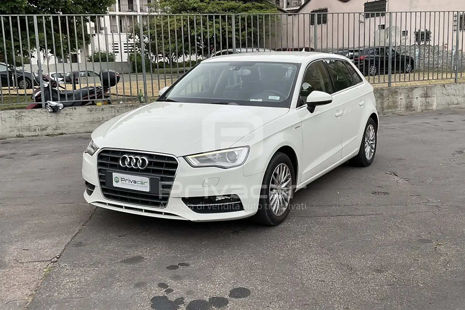 Audi A3 A3 SPB 1.4 TFSI S tronic g-tron Ambiente Bianco - 1