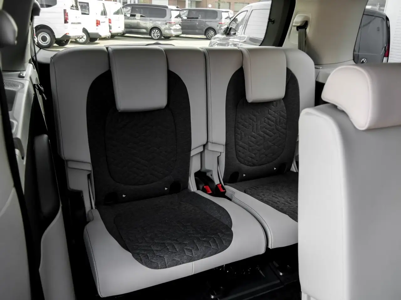 Volkswagen ID. Buzz Pro lang 75 J. Bulli Ass+ IQ.Light Navi AreaVie... 11