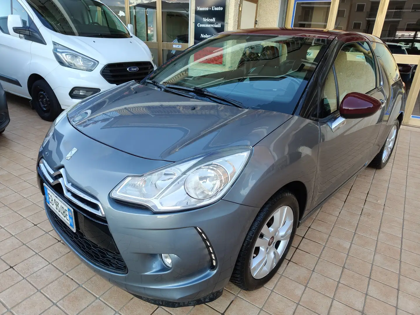 Citroen DS3 DS3 1.4 vti Chic 95cv Gris - 1