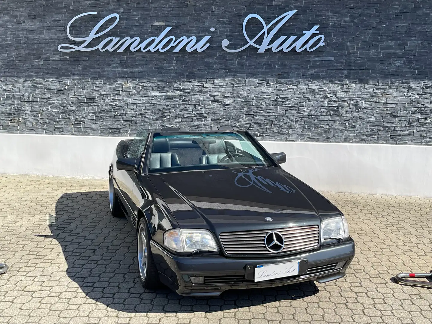 Mercedes-Benz SL 500 Schwarz - 2
