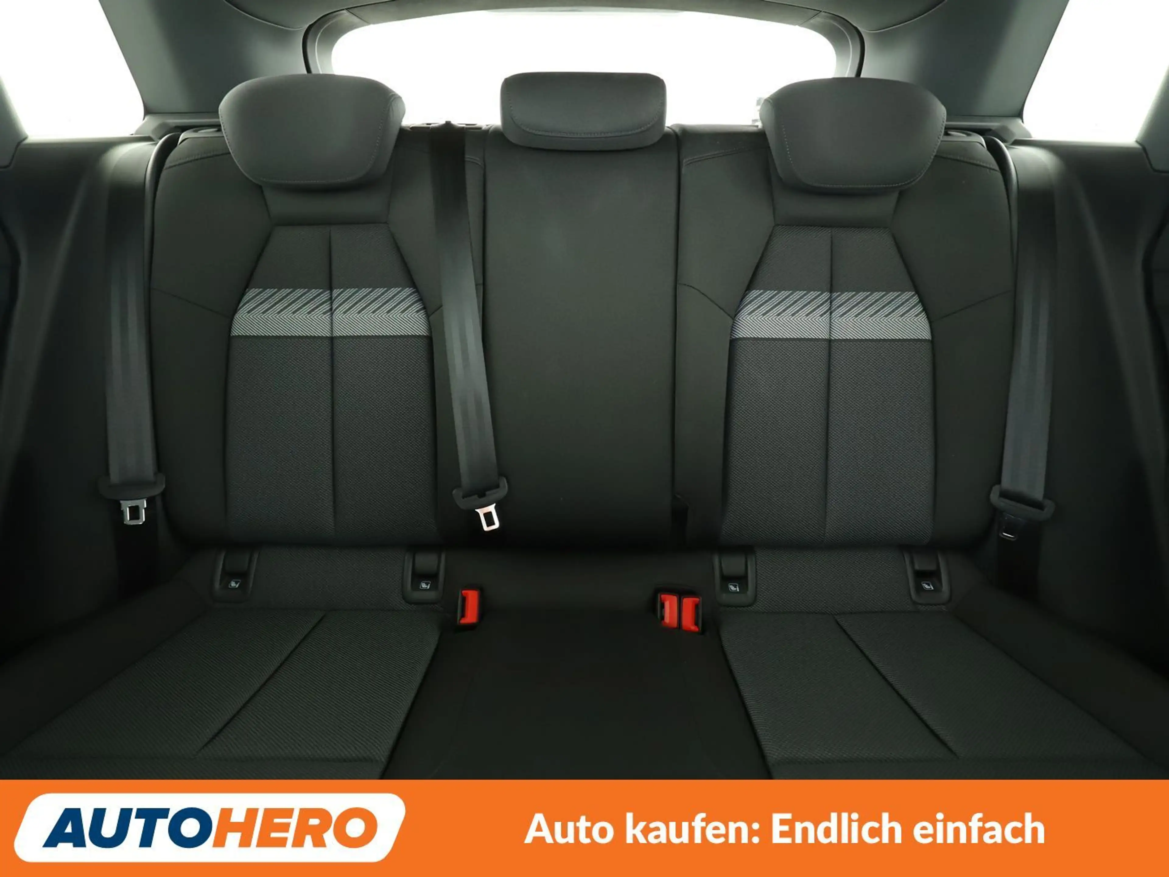 Audi Q4 e-tron 35 e-tron Aut.*LED*TEMPO*PDC*SHZ*BT* — photo 15