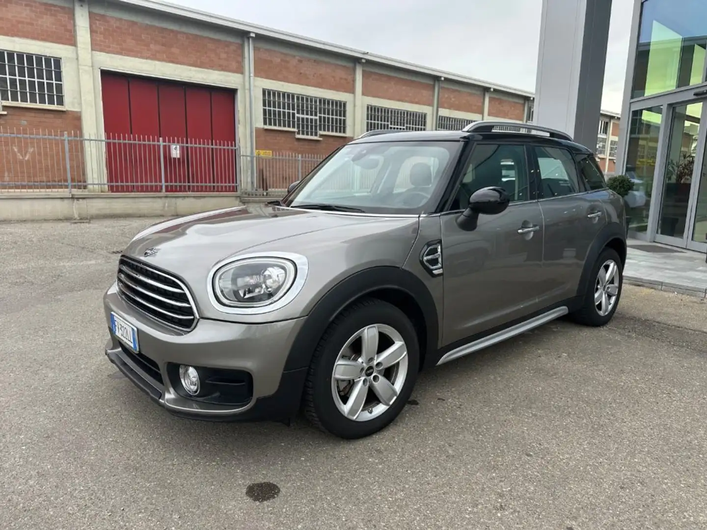 MINI Cooper D Countryman 2.0 Business Automatica Gris - 1
