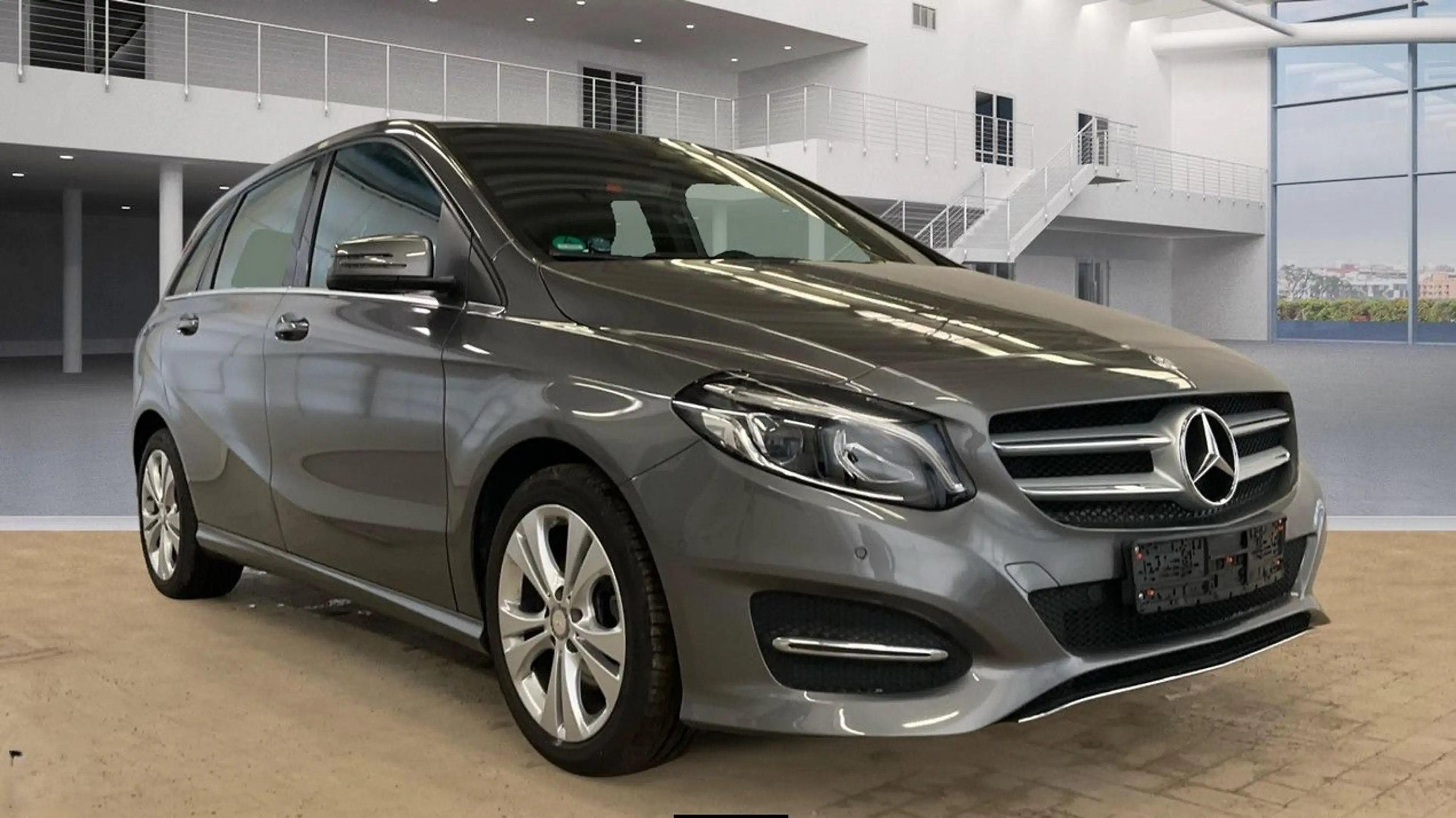Mercedes-Benz B 180 Urban, Autom., Sitzh., Navi, Parkh.!