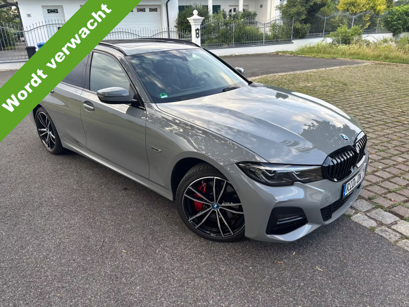 BMW 330 3-serie Touring 330e xDrive High Executive M Sport