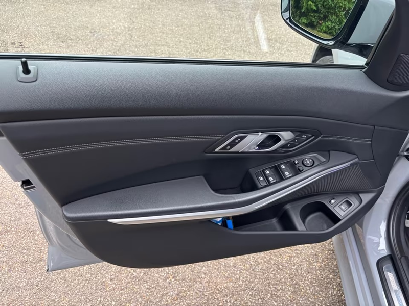 BMW 330 3-serie Touring 330e xDrive High Executive M Sport — photo 12