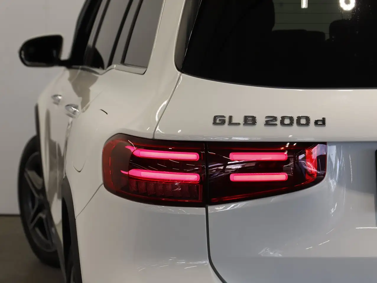 Mercedes-Benz GLB 2026 — фото 11