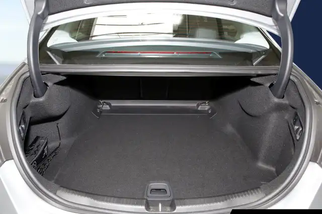 Mercedes-Benz C-Class view 15