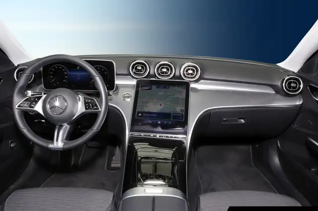 Mercedes-Benz C-Class view 10