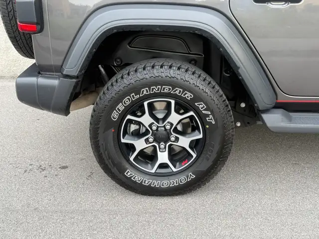 Jeep Wrangler view 11
