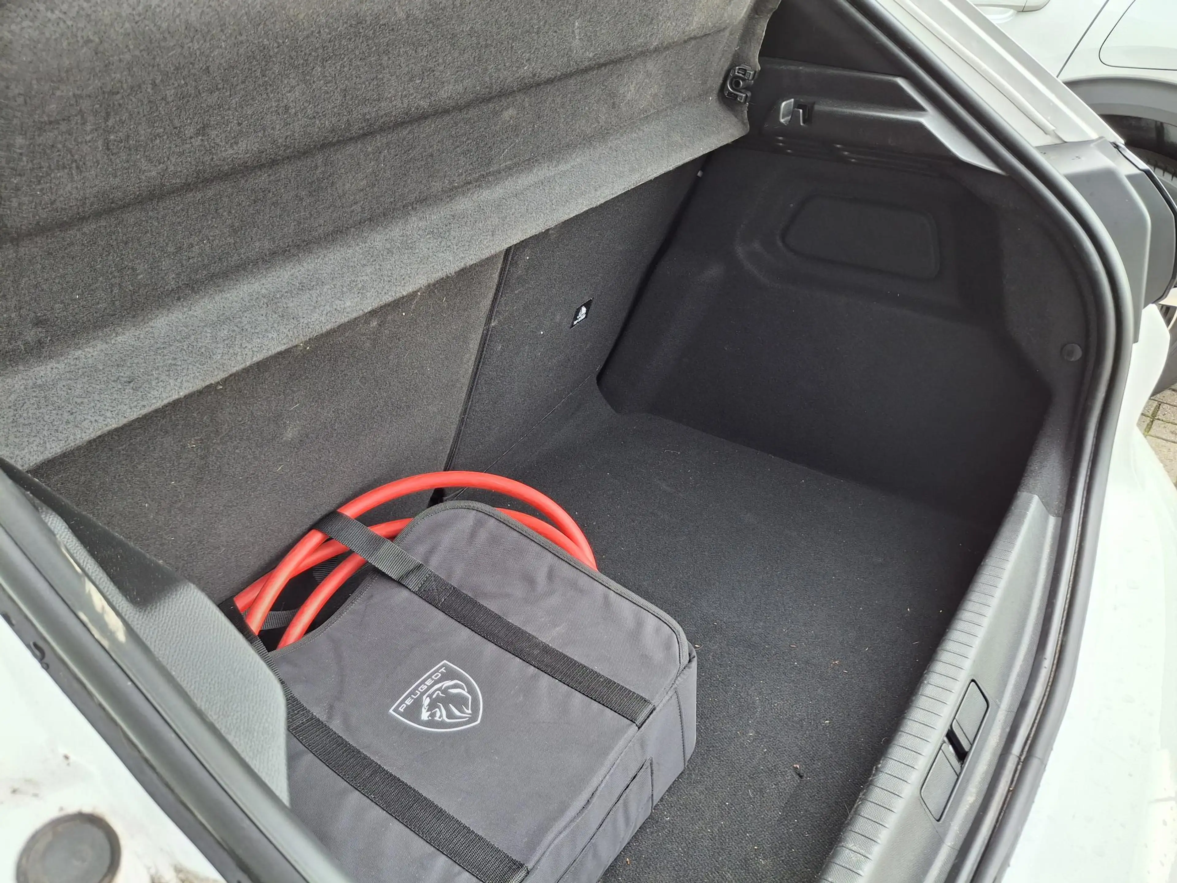 Peugeot e-208 EV Allure 50 kWh | Parkeersensoren | Navigatie | C — photo 12