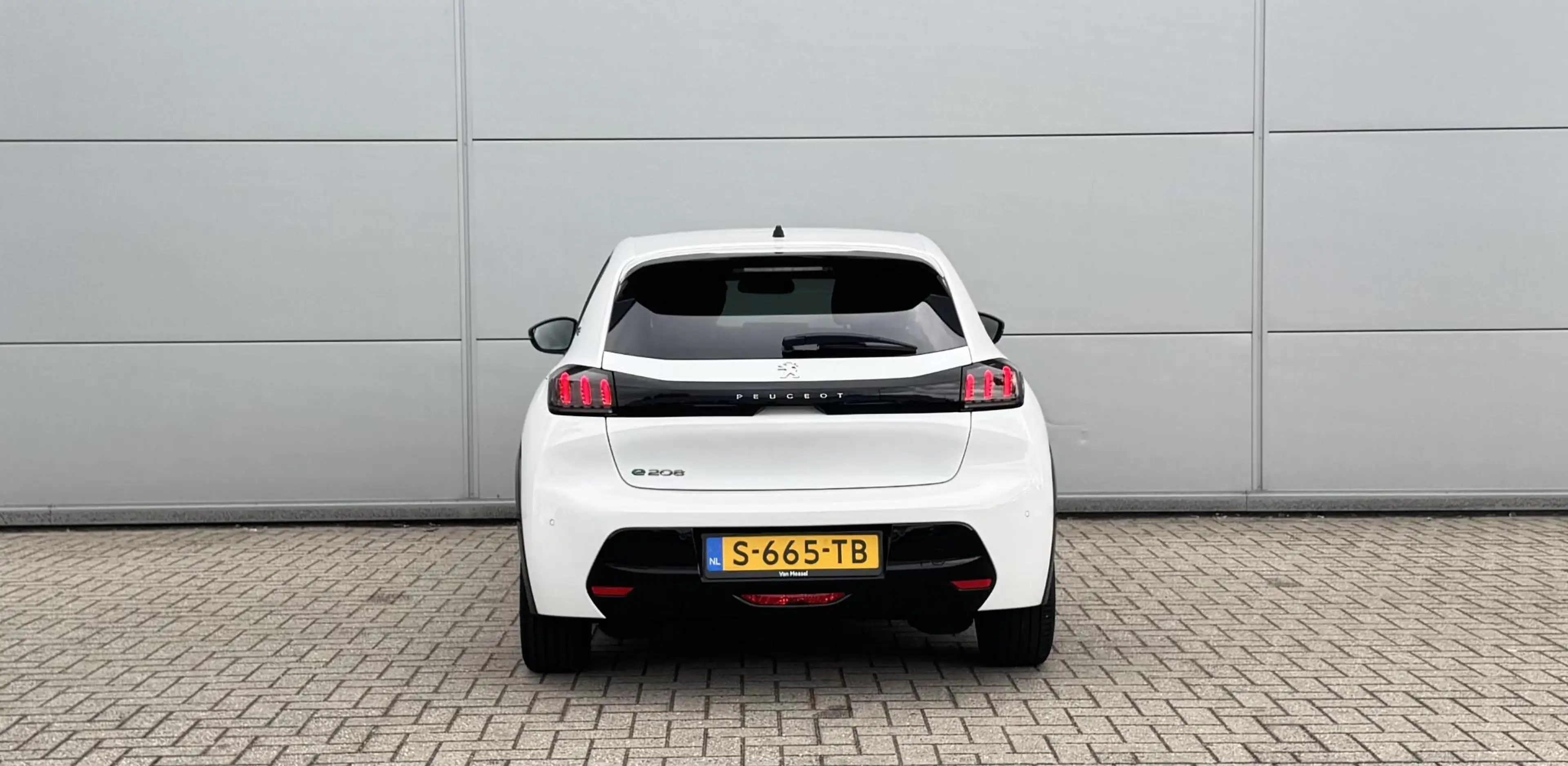 Peugeot e-208 EV Allure 50 kWh | Parkeersensoren | Navigatie | C — photo 4