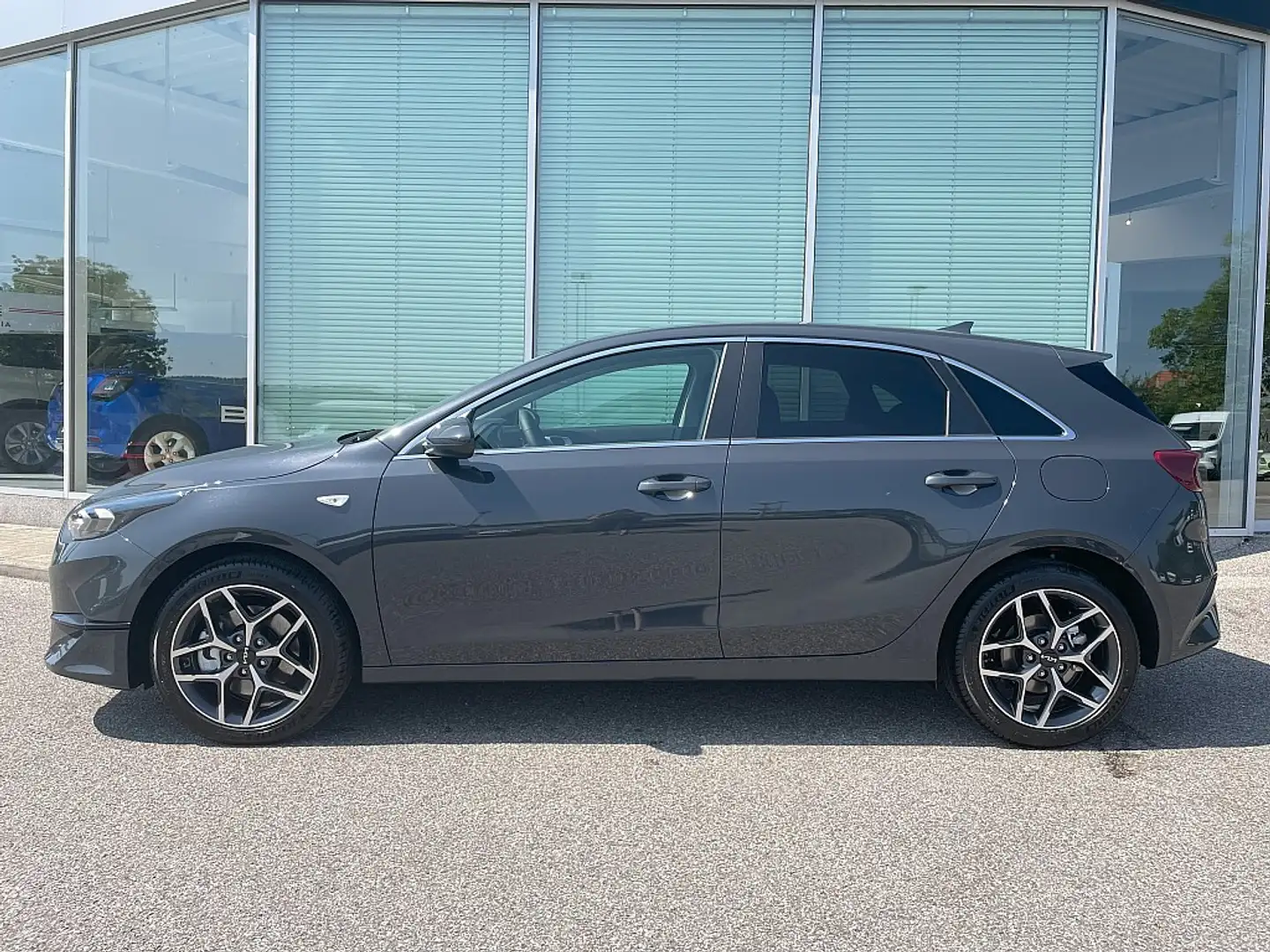 Kia Ceed / cee'd ceed 1,5 TGDI Silber + P2 Gris - 2