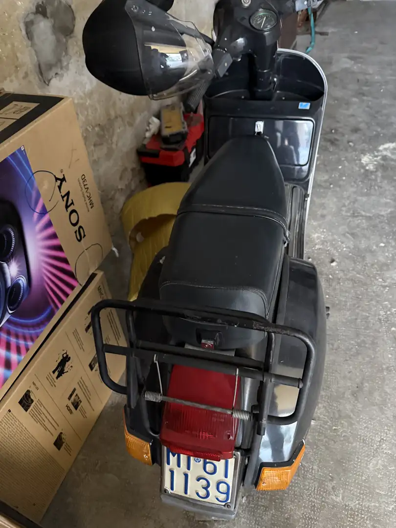 Piaggio Sprint Negro - 2