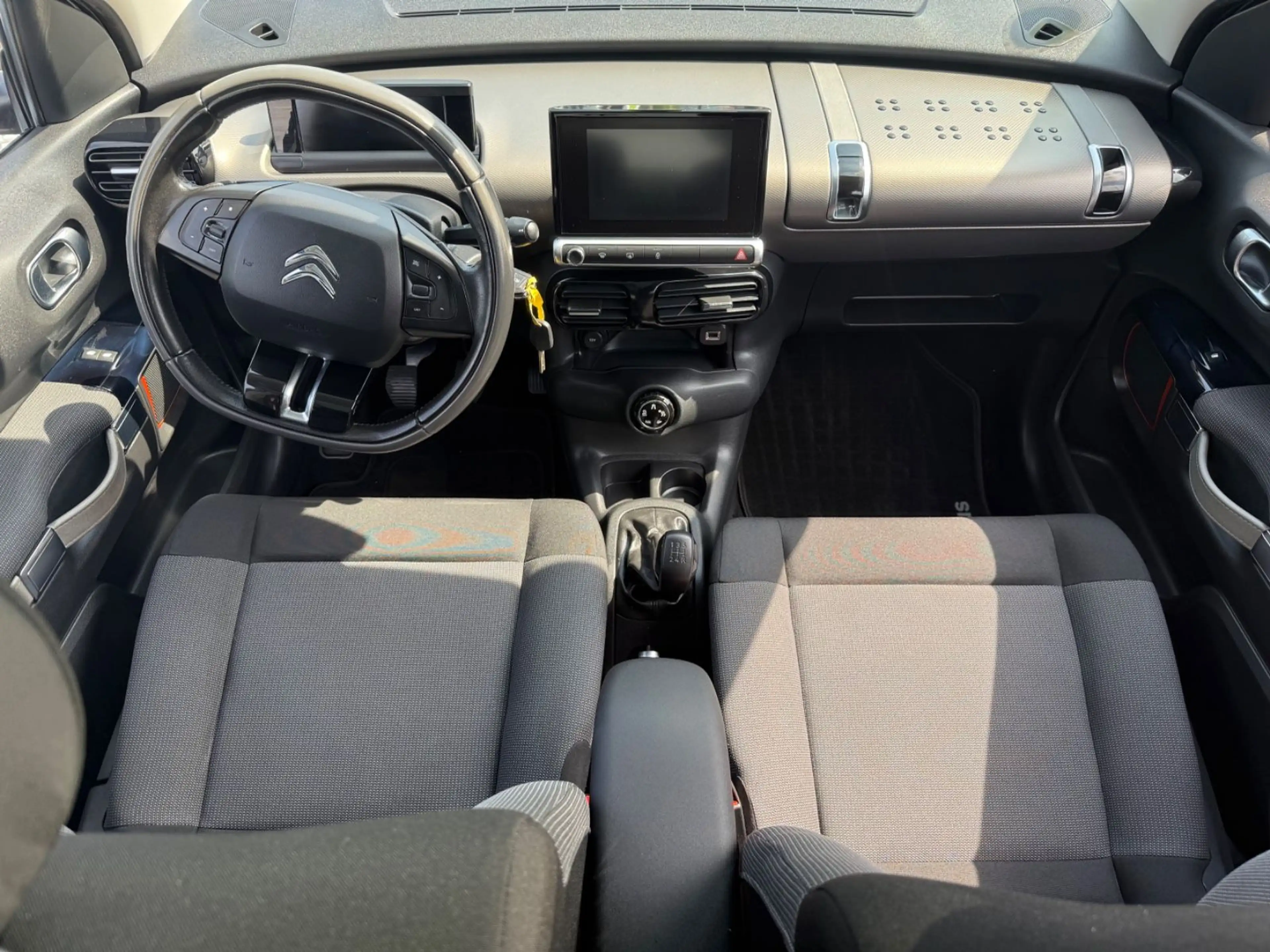 Citroen C4 Cactus Rip Curl Tuv Neu Start/Stopp-Automatik — photo 15