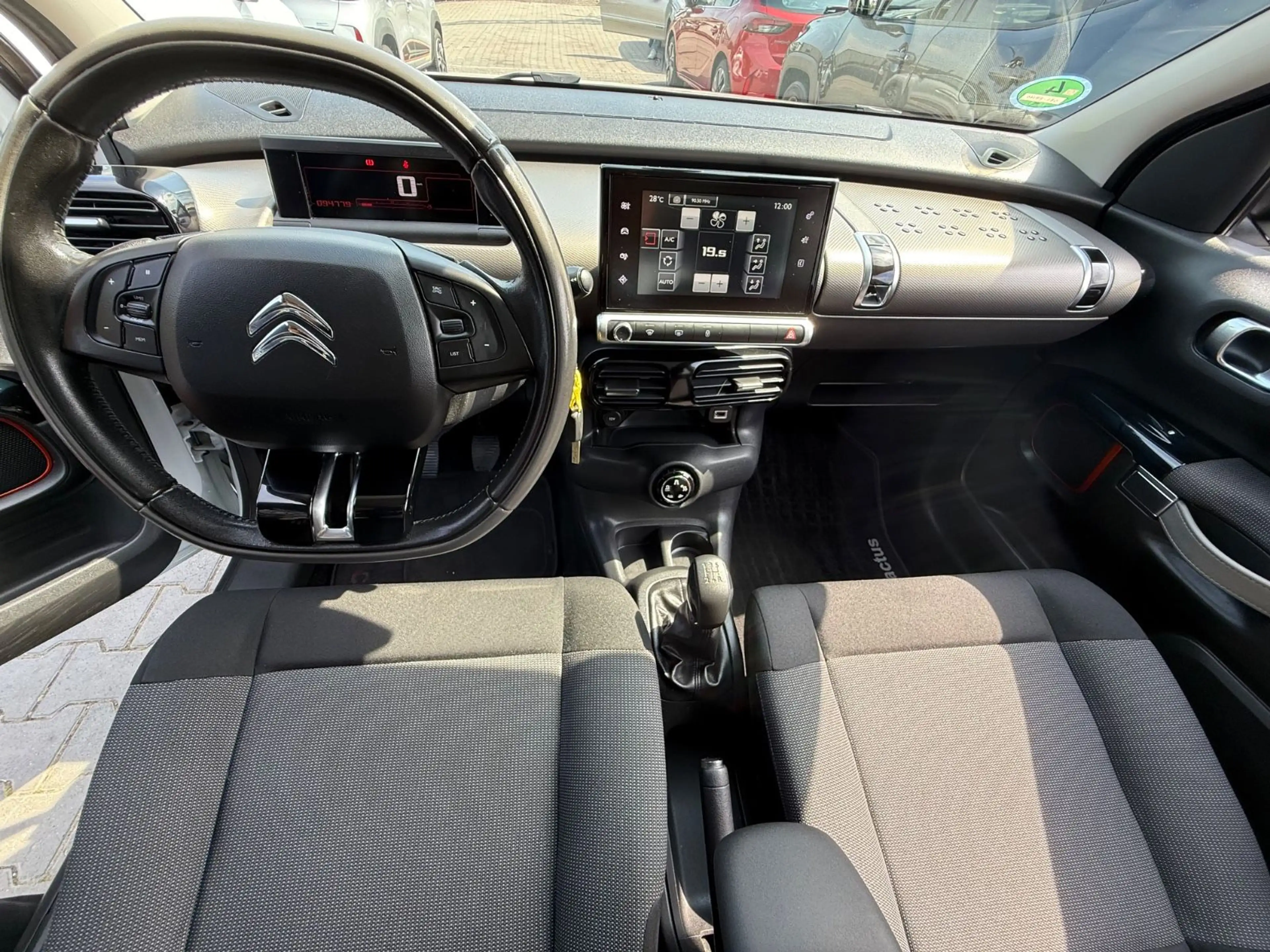 Citroen C4 Cactus Rip Curl Tuv Neu Start/Stopp-Automatik — photo 10