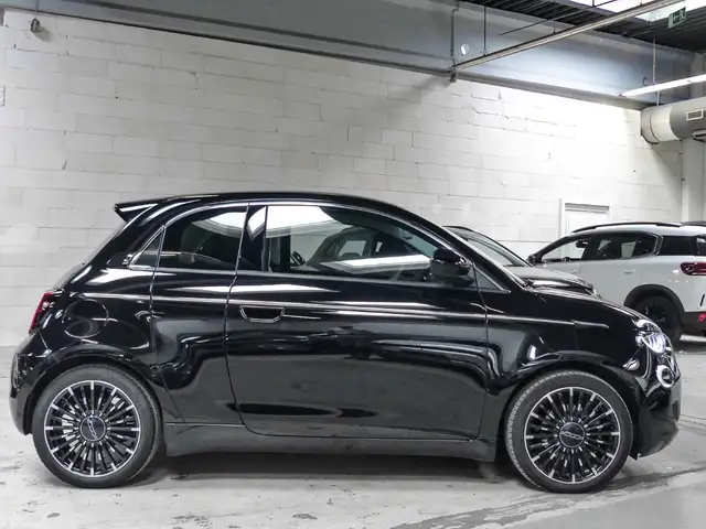 Fiat 500e view 18