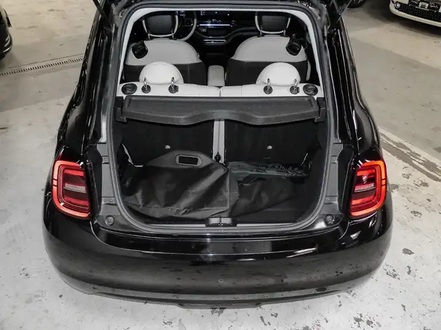 Fiat 500e view 17
