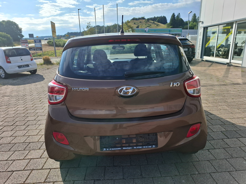 Hyundai i10 Trend 1.Hand,SHZ,LKHZ — photo 11