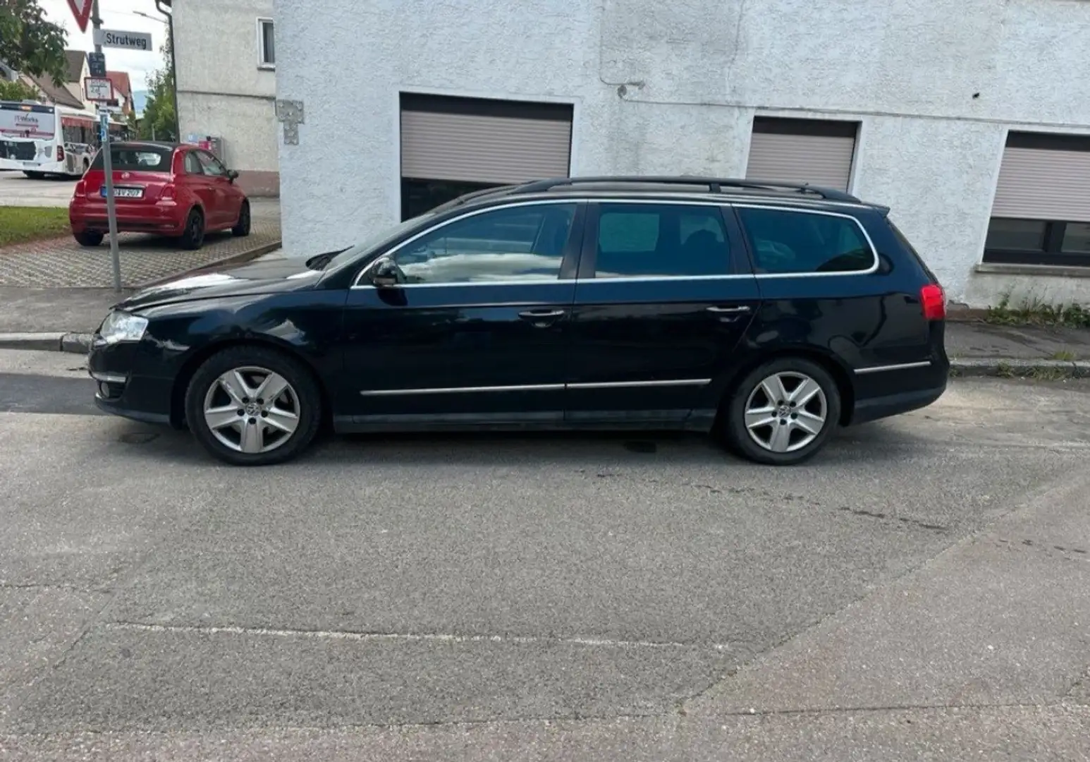 Volkswagen Passat 2.0 TDI 4Motion Individual Chrom dunkel - 1