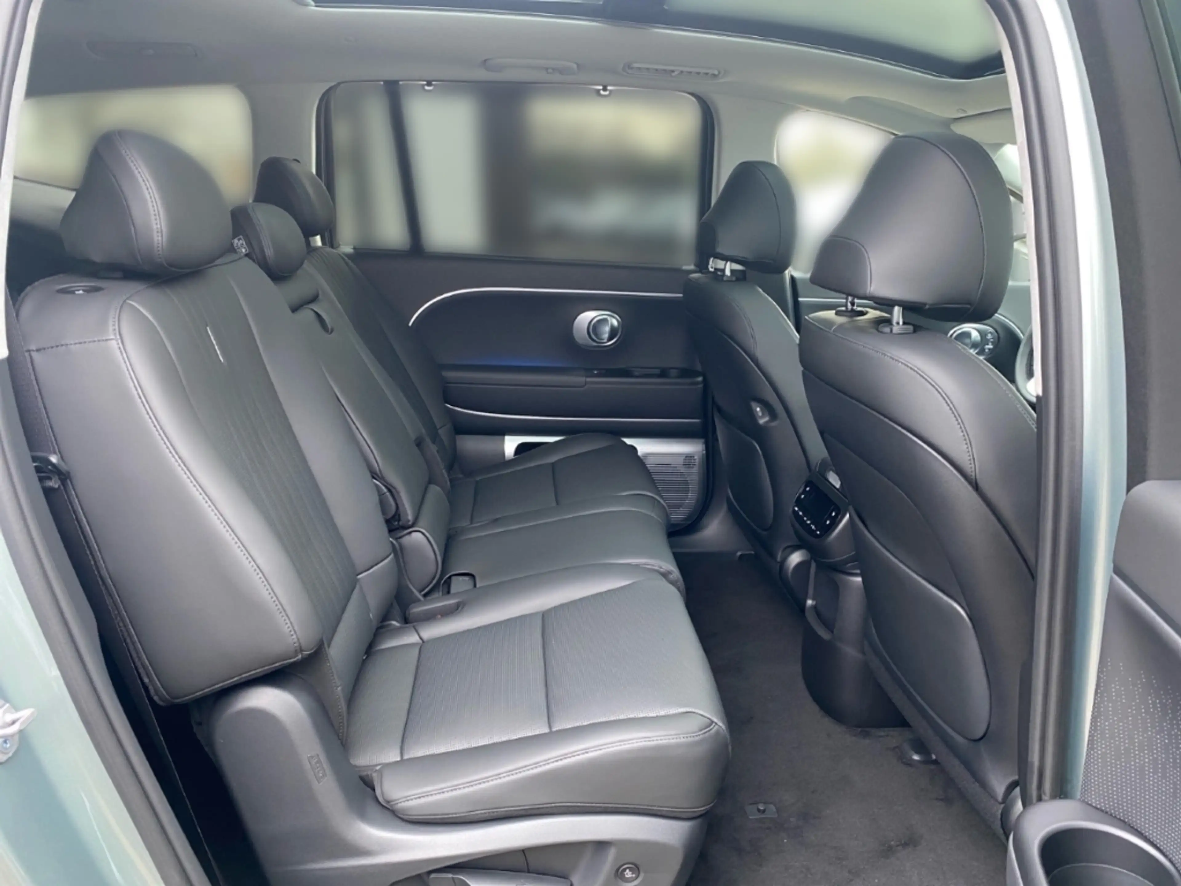 Hyundai IONIQ 9 Uniq (226kW 307PS) 4WD UNIQ 7 Sitzer Panorama-Glas — photo 13