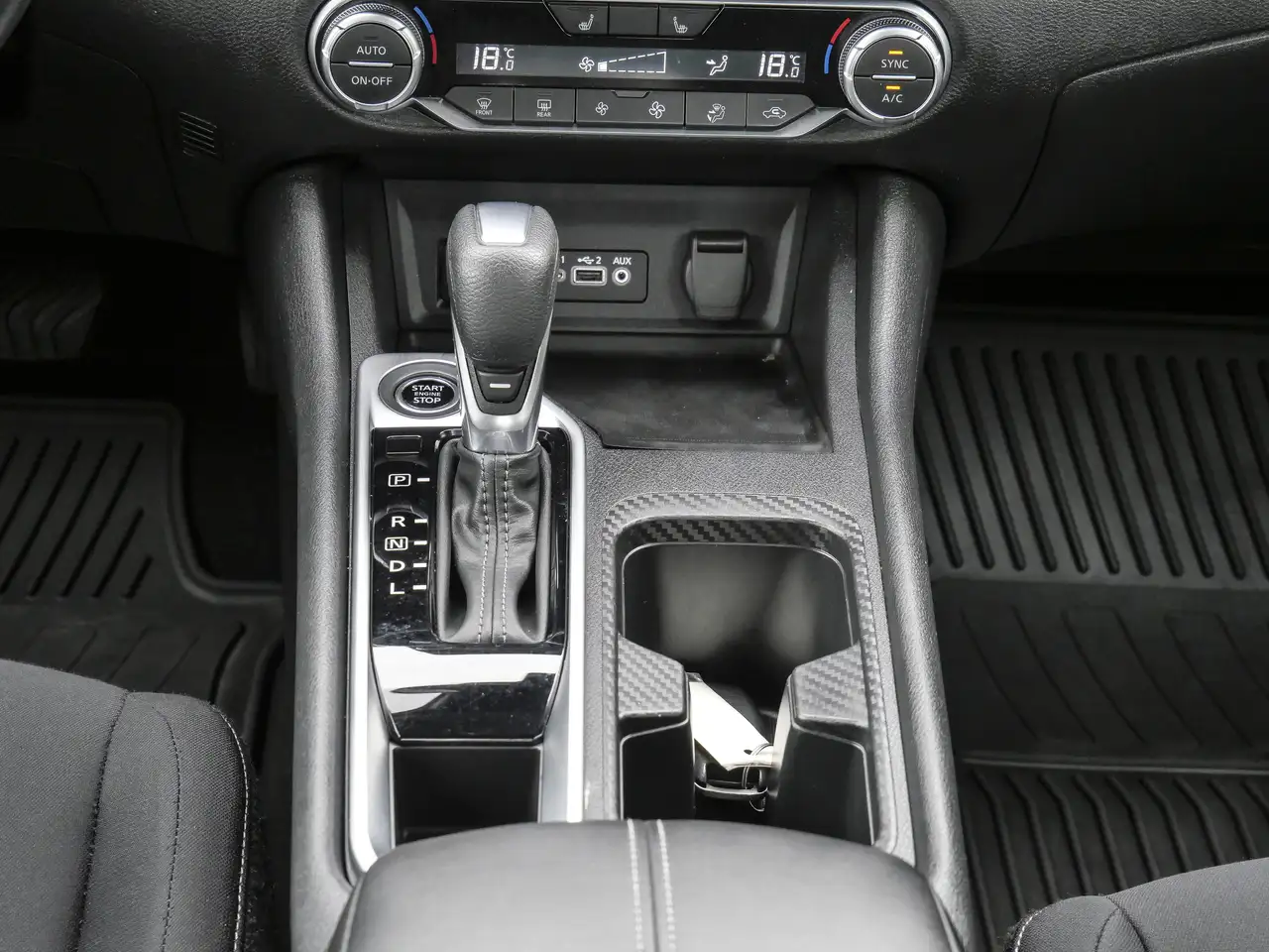 Nissan Sentra снимка Nissan Sentra