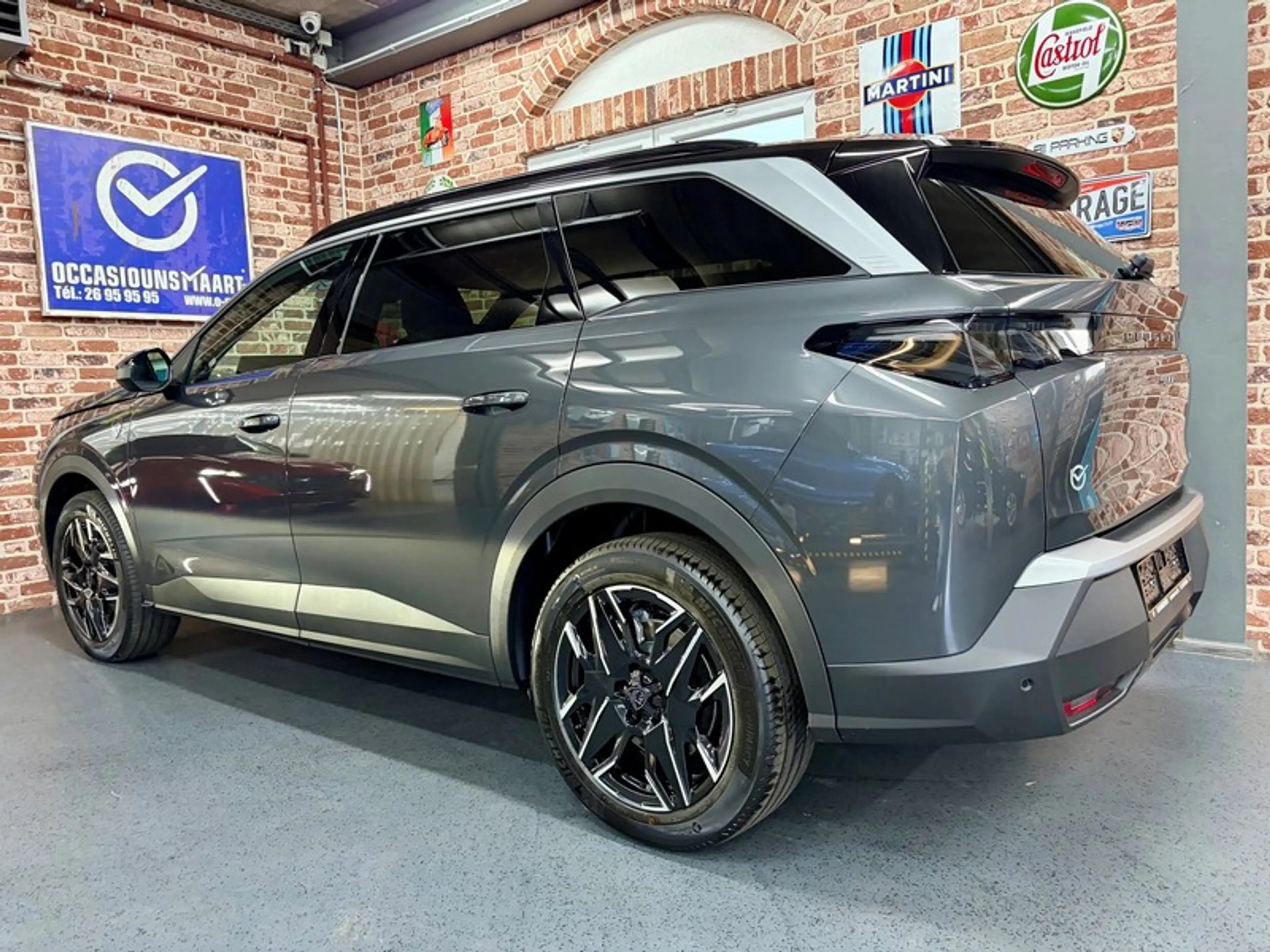Peugeot 5008 5008 1.2 Hybrid 145cv Auto GT (Neuf) — photo 2