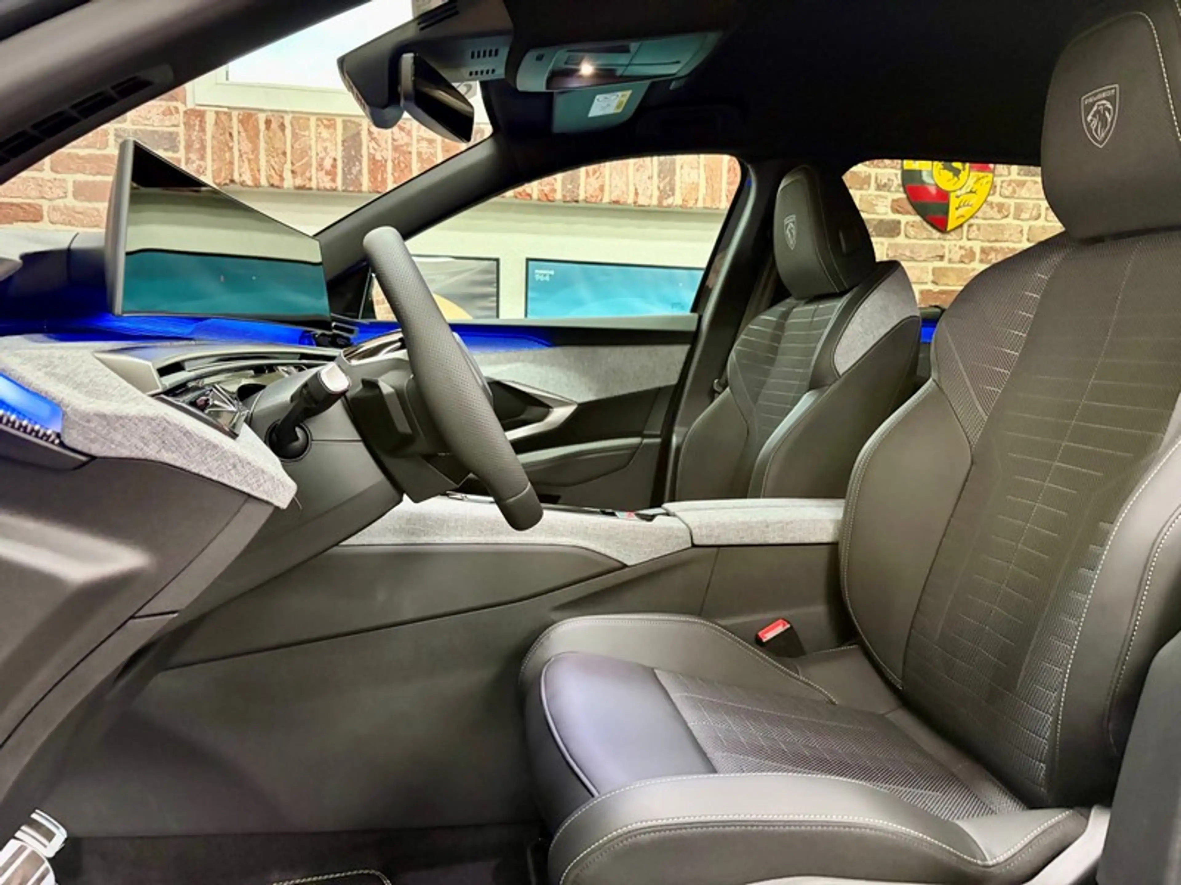 Peugeot 5008 5008 1.2 Hybrid 145cv Auto GT (Neuf) — photo 5