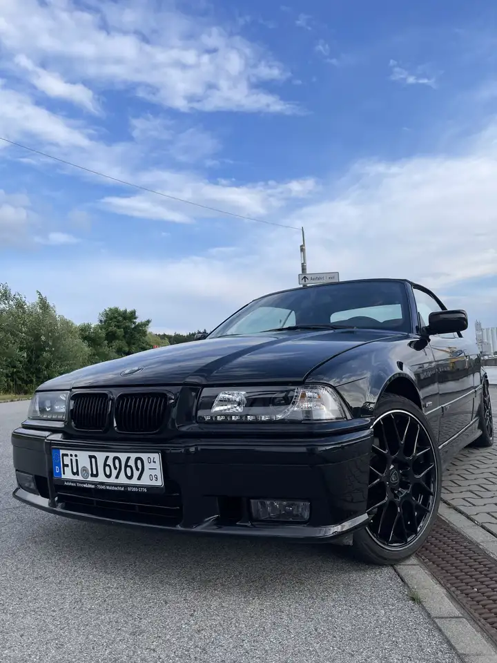 BMW 320i, foto 6