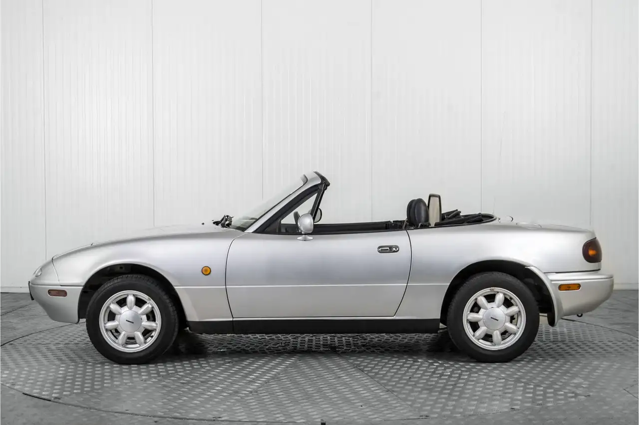 Mazda MX-5 MX5 1.6i, foto 9