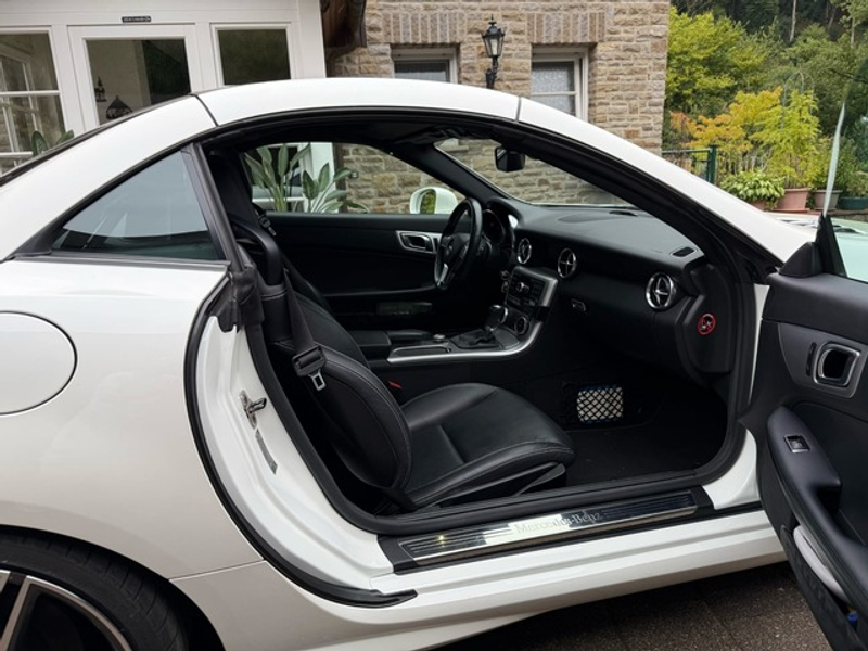 Mercedes-Benz SLK 200 BlueEFFICIENCY AUTOMATIK AMG-STYLING - FRONTSPOILE — photo 9