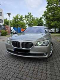 740i